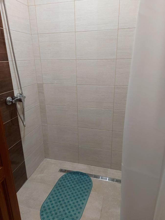 Nyugalom Szigete 2 Fos Apartman 1 Haloterrel Apartment Vertessomlo ภายนอก รูปภาพ